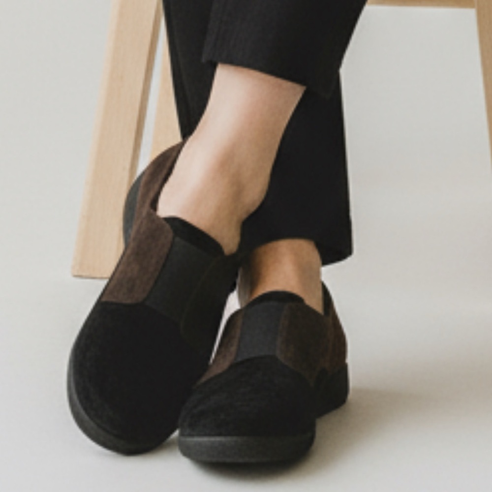 Vaneli Sport Black & Brown Suede Slip-On Shoes